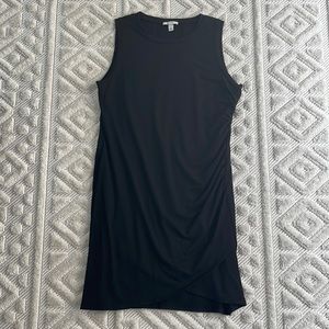 Black Nine West bodycon dress w/tapered side for drape across your mid-section.